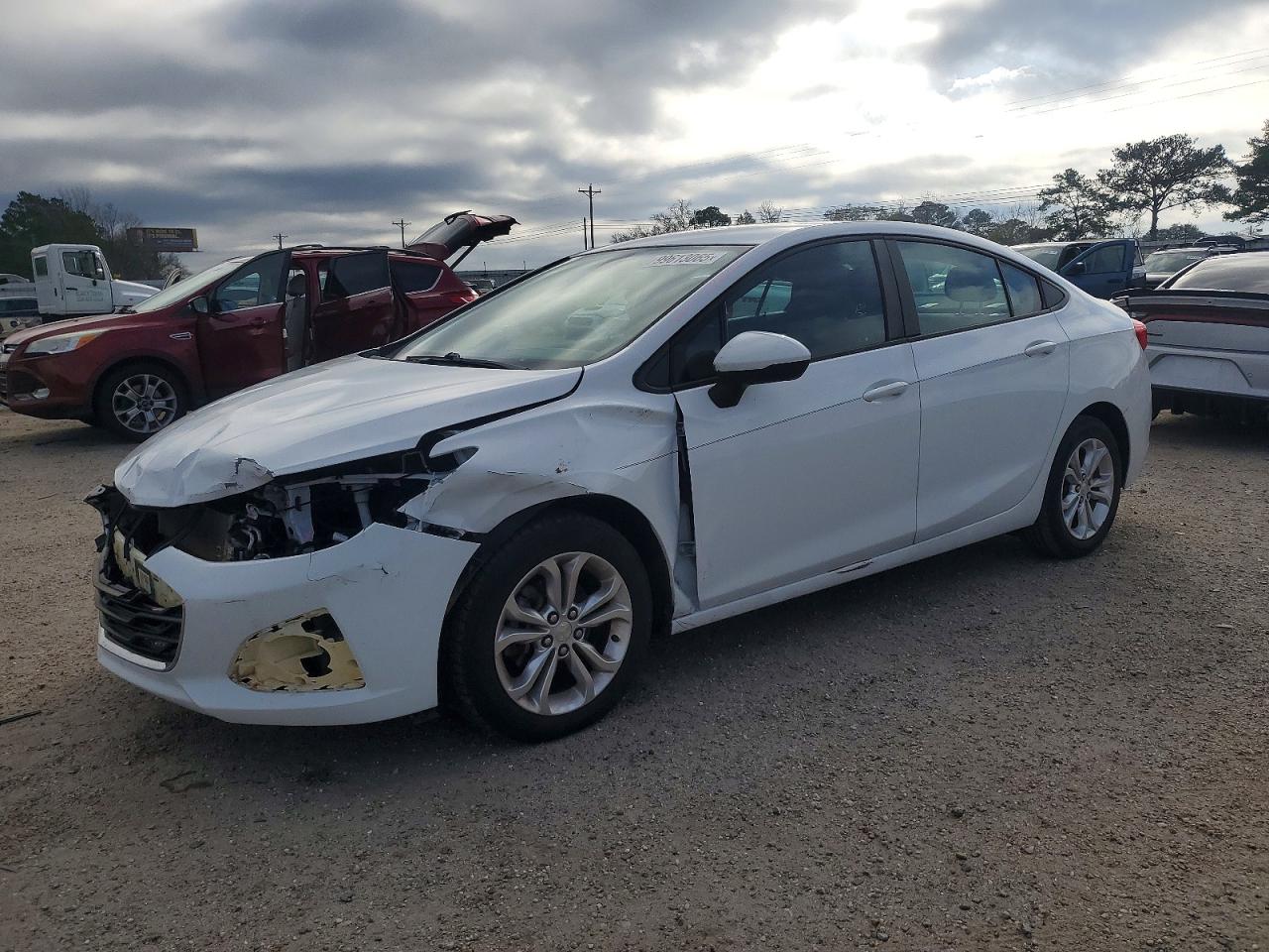Salvage Chevrolet Cruze Image