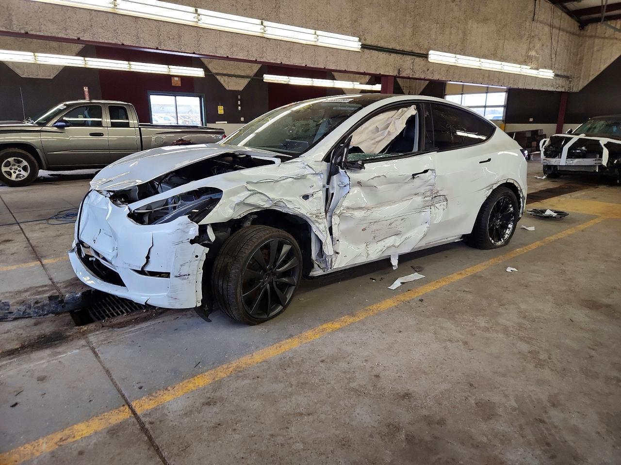 Salvage Tesla Model Y Image