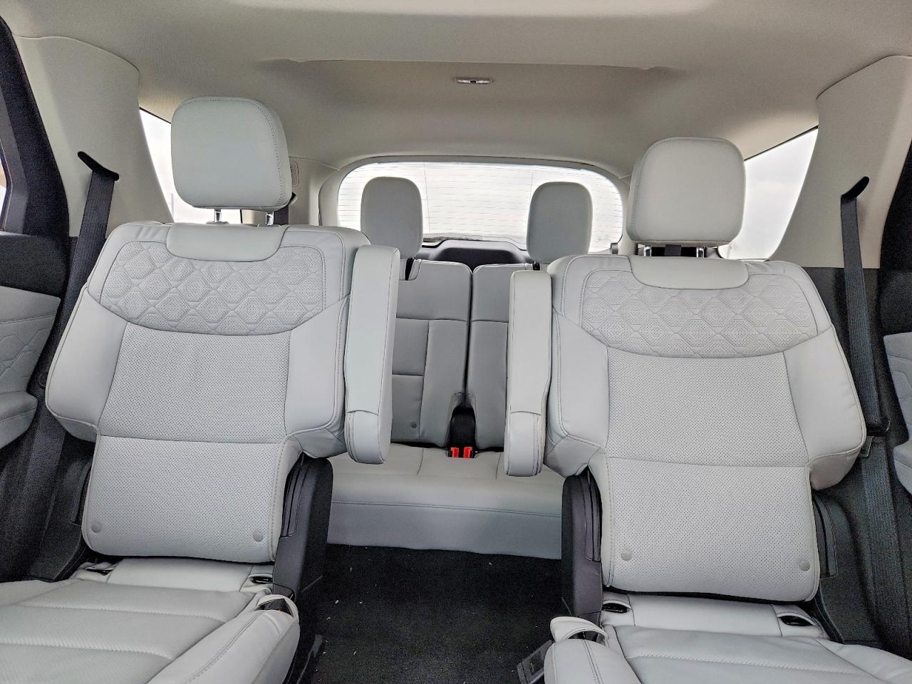 Ford Explorer Platinum