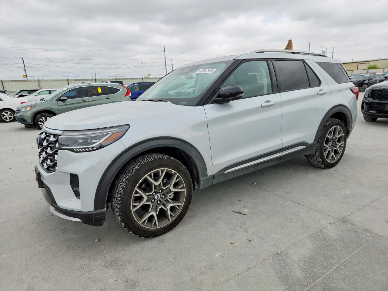 Salvage Ford Explorer Image