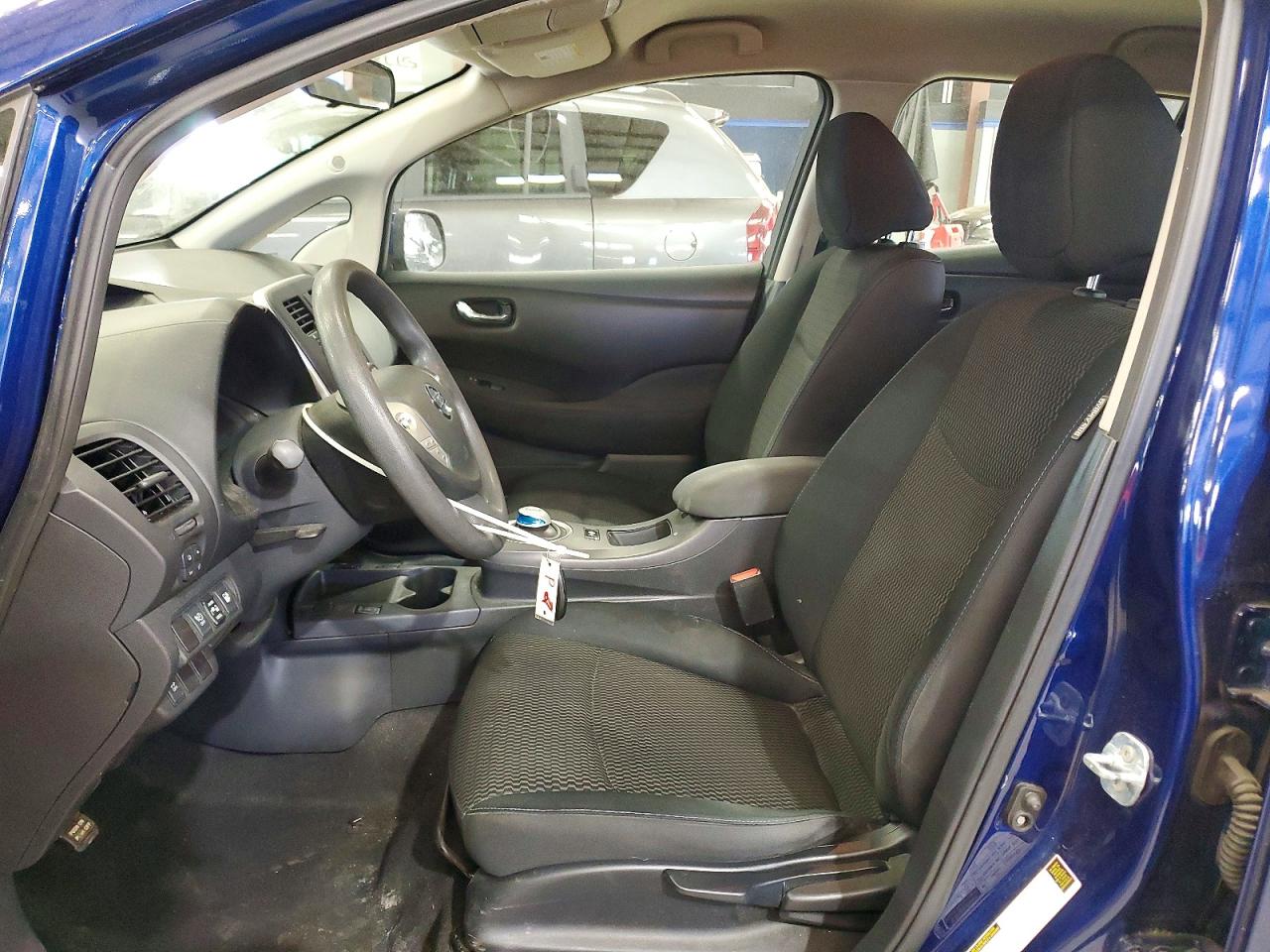 Nissan LEAF S