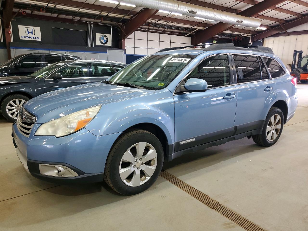 Salvage Subaru Outback Image
