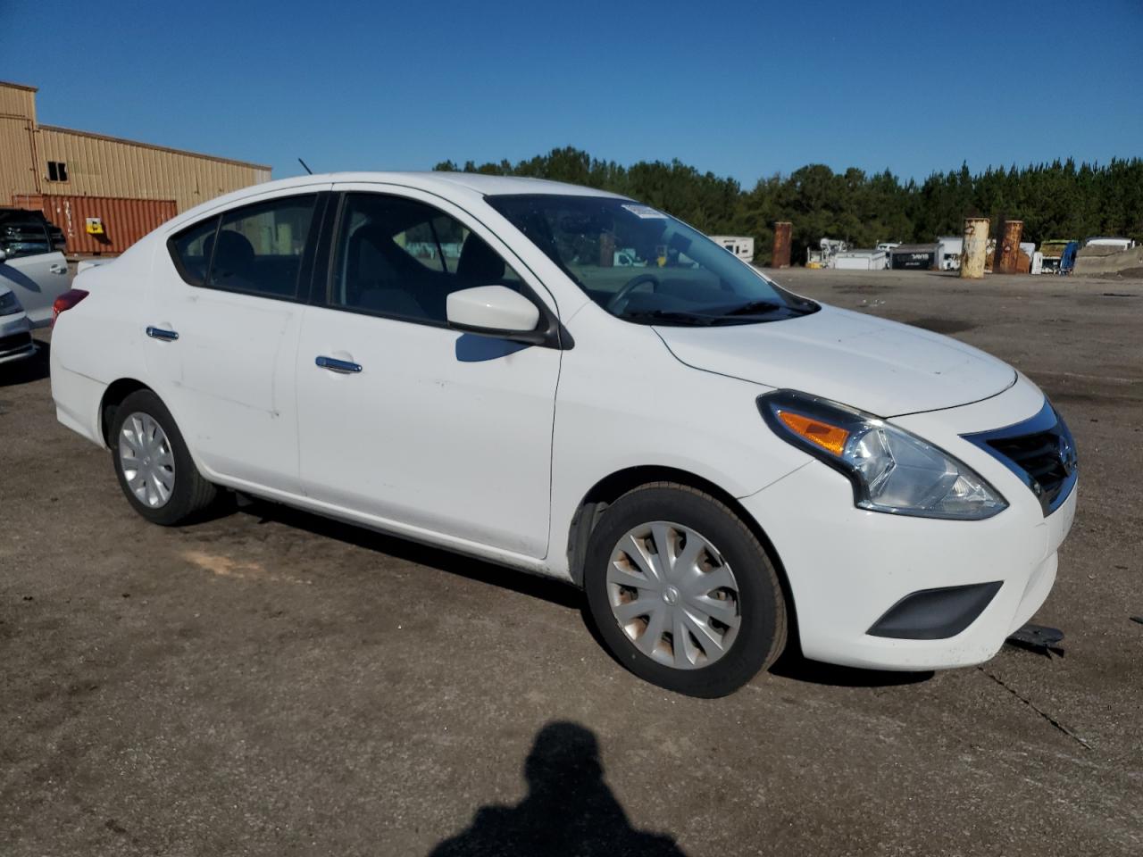 Nissan Versa S