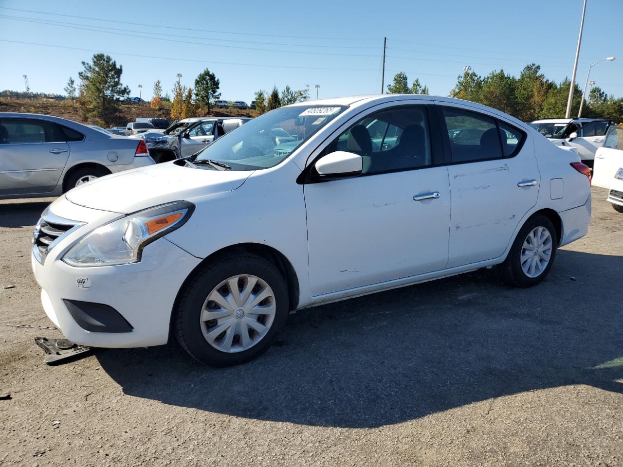 Salvage Nissan Versa Image