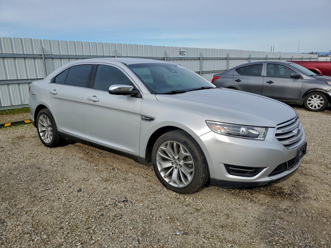 Ford Taurus Limited