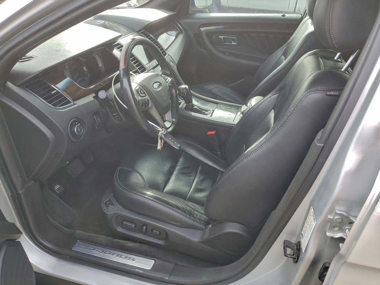 Ford Taurus Limited