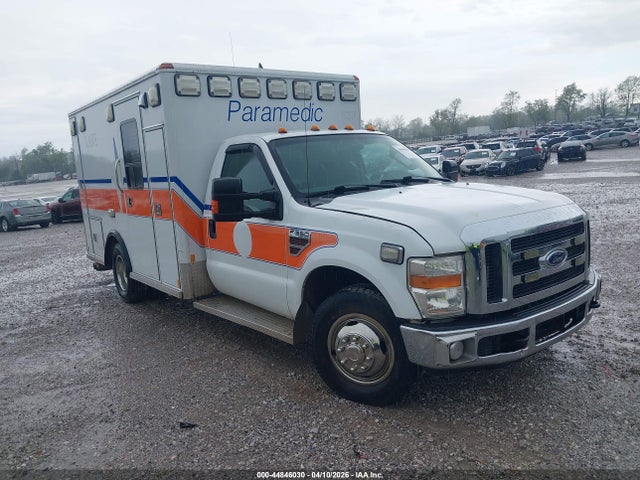 Salvage Ford F-350 Image