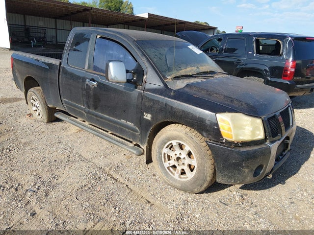 Salvage Nissan Titan Image