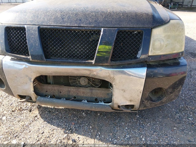 Nissan Titan Se
