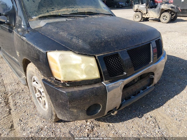 Nissan Titan Se