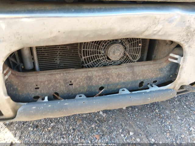 Nissan Titan Se