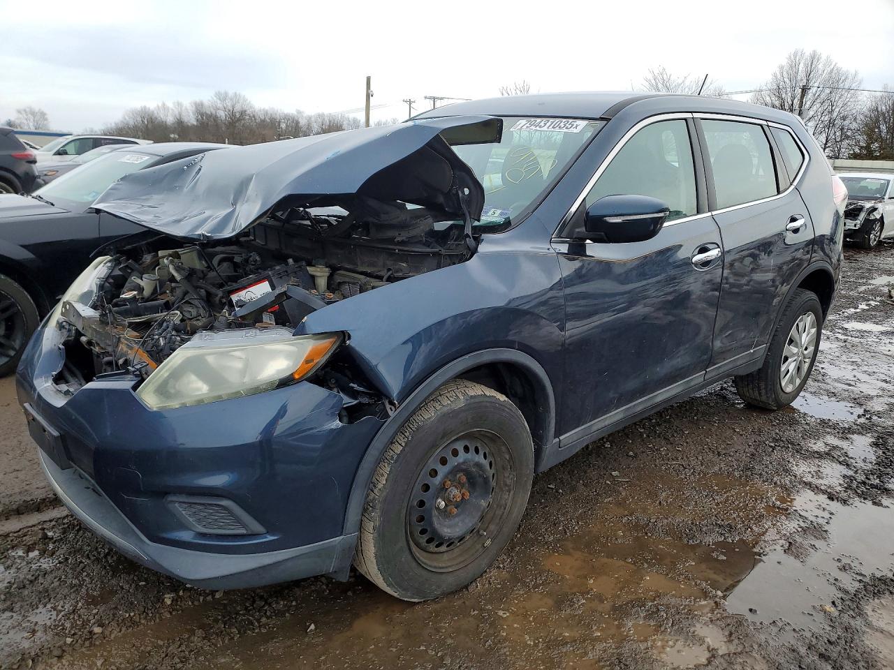 Salvage Nissan Rogue Image