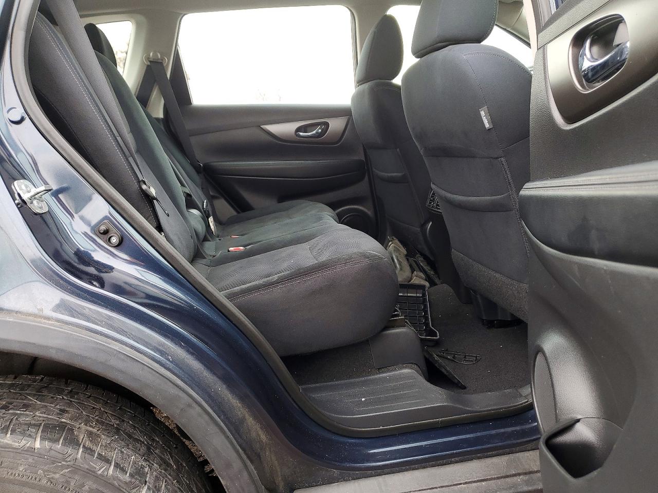 Nissan Rogue S