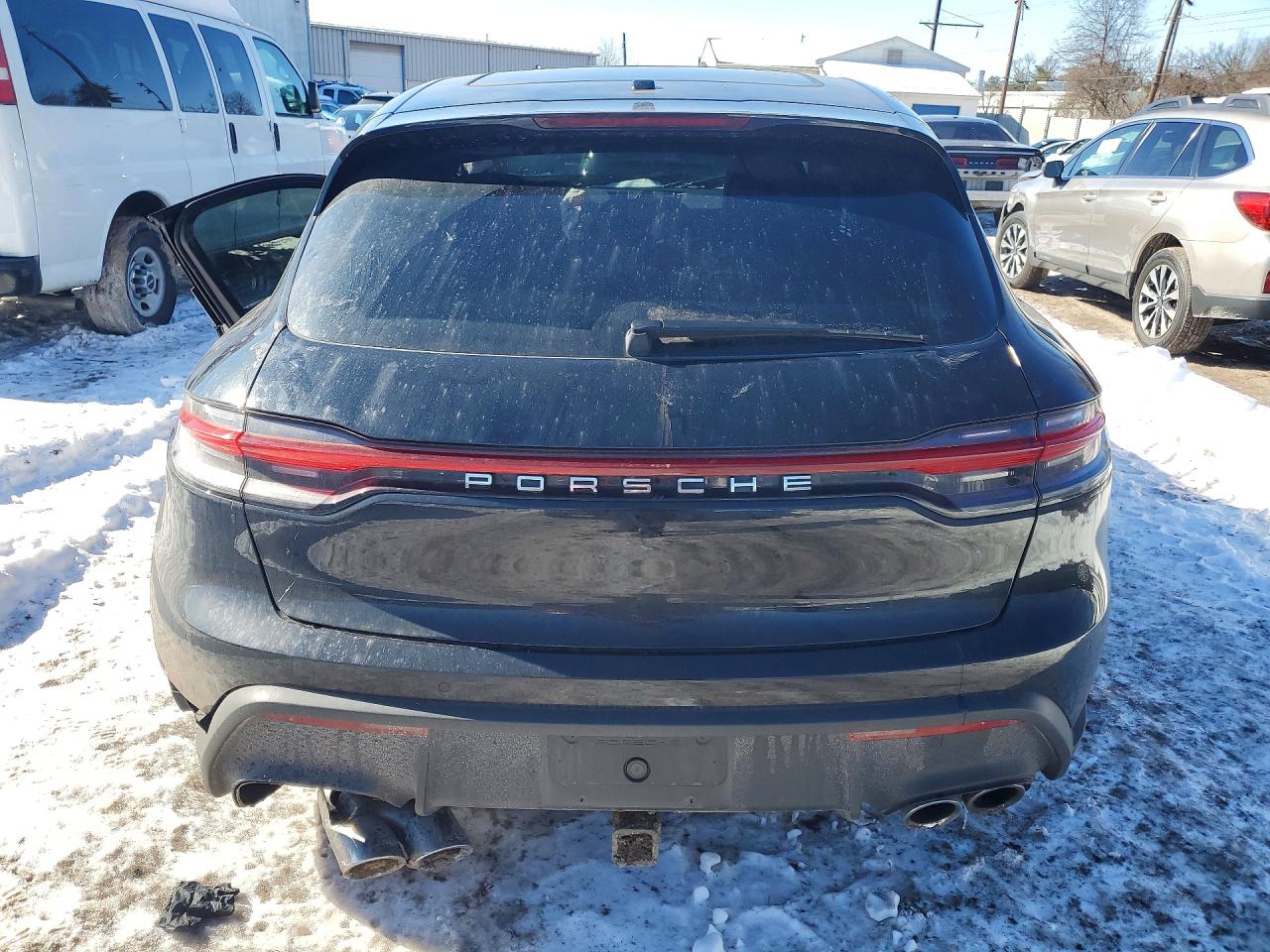 Porsche Macan Base