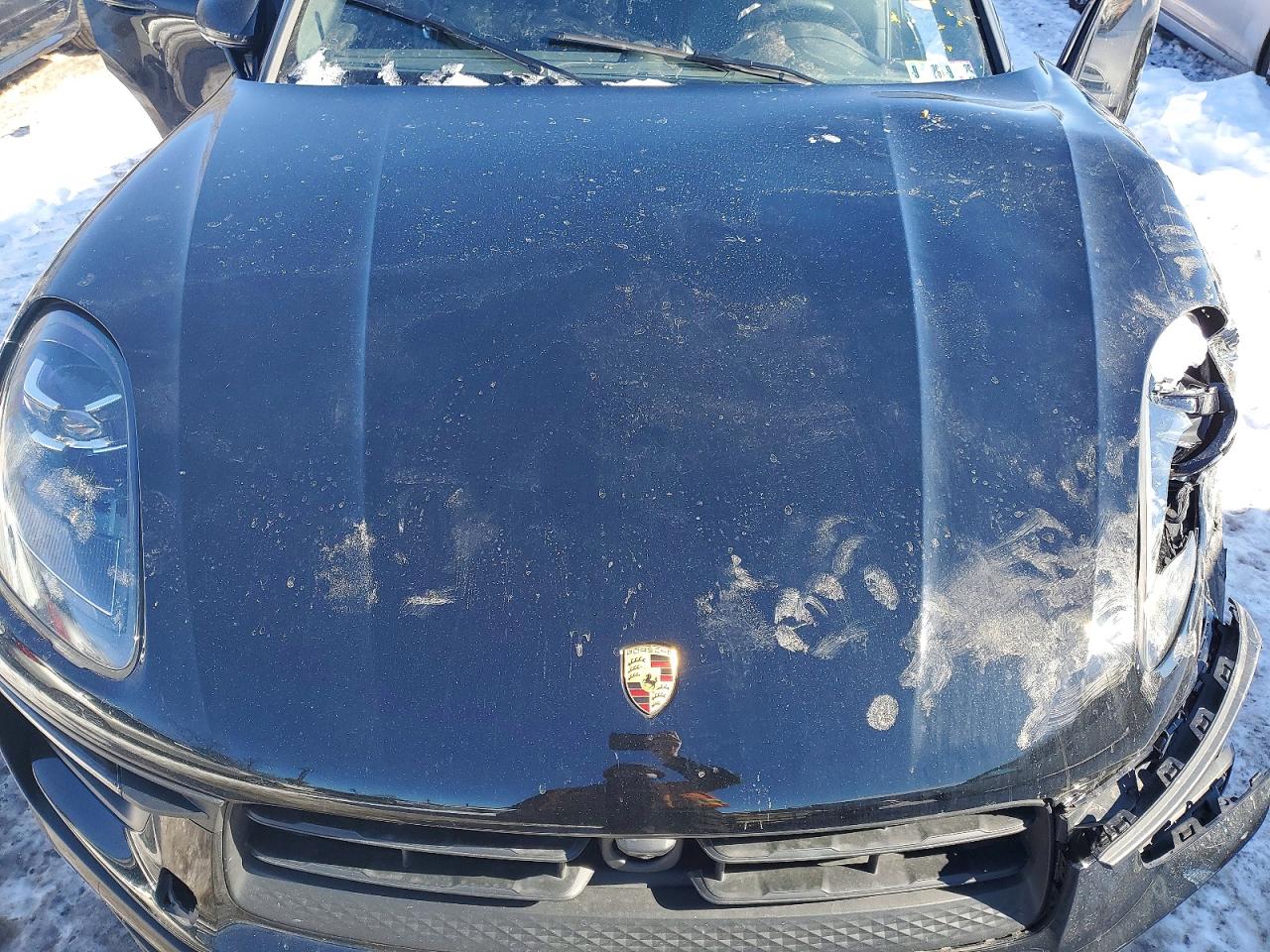 Porsche Macan Base