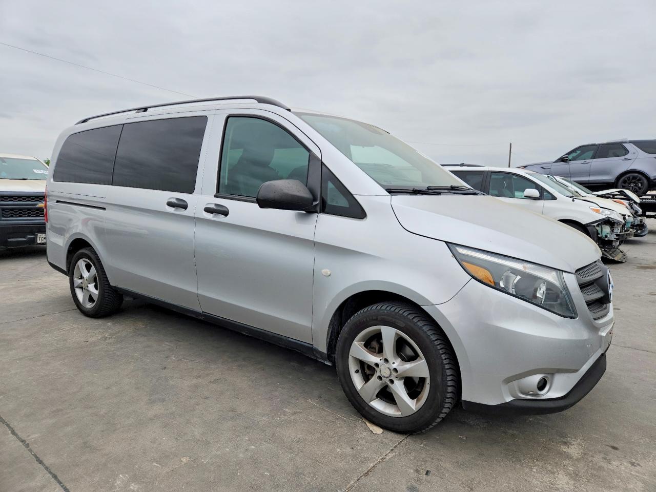 Mercedes-Benz Metris