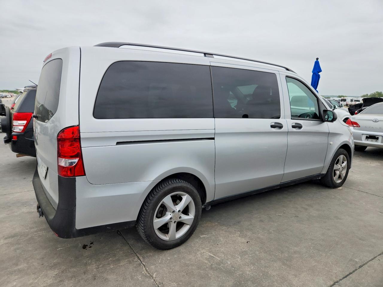 Mercedes-Benz Metris