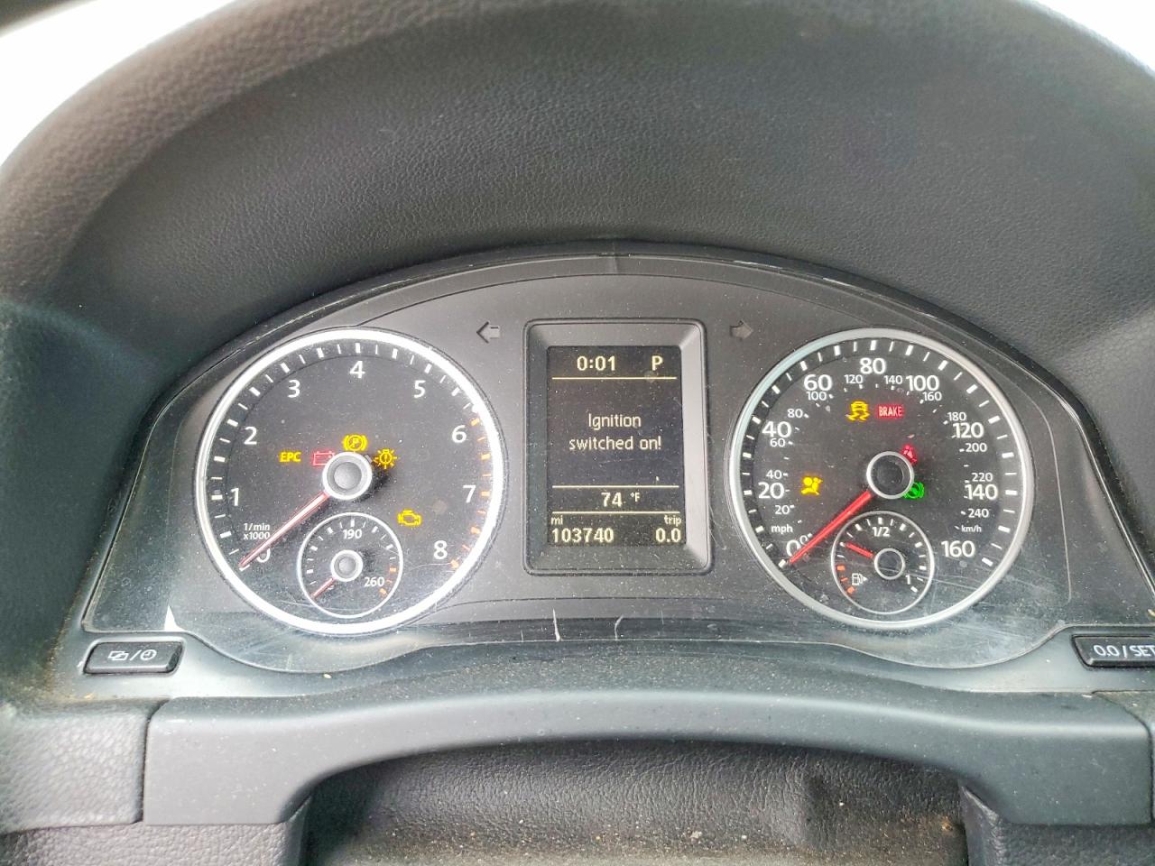 Volkswagen Tiguan S