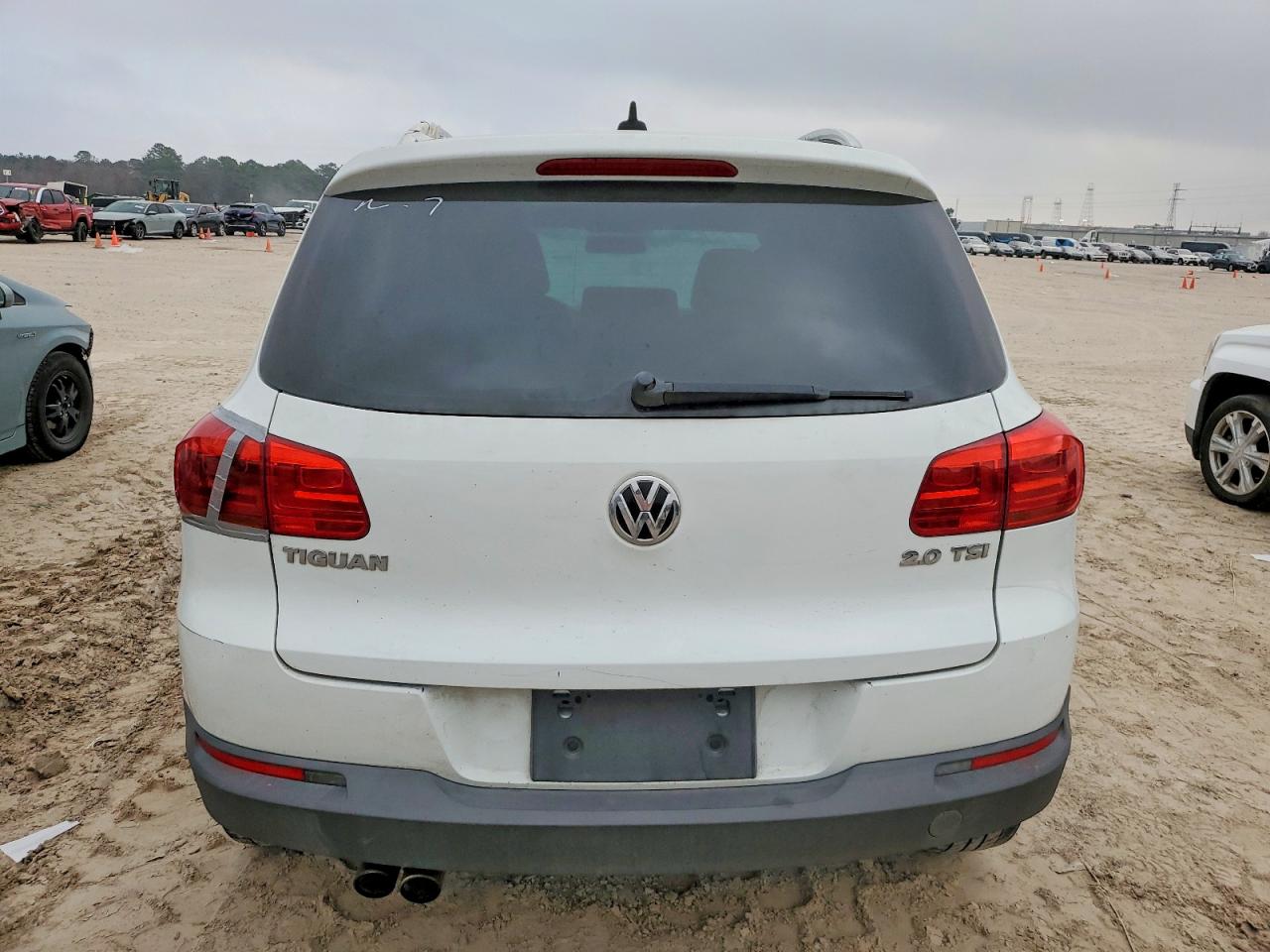Volkswagen Tiguan S