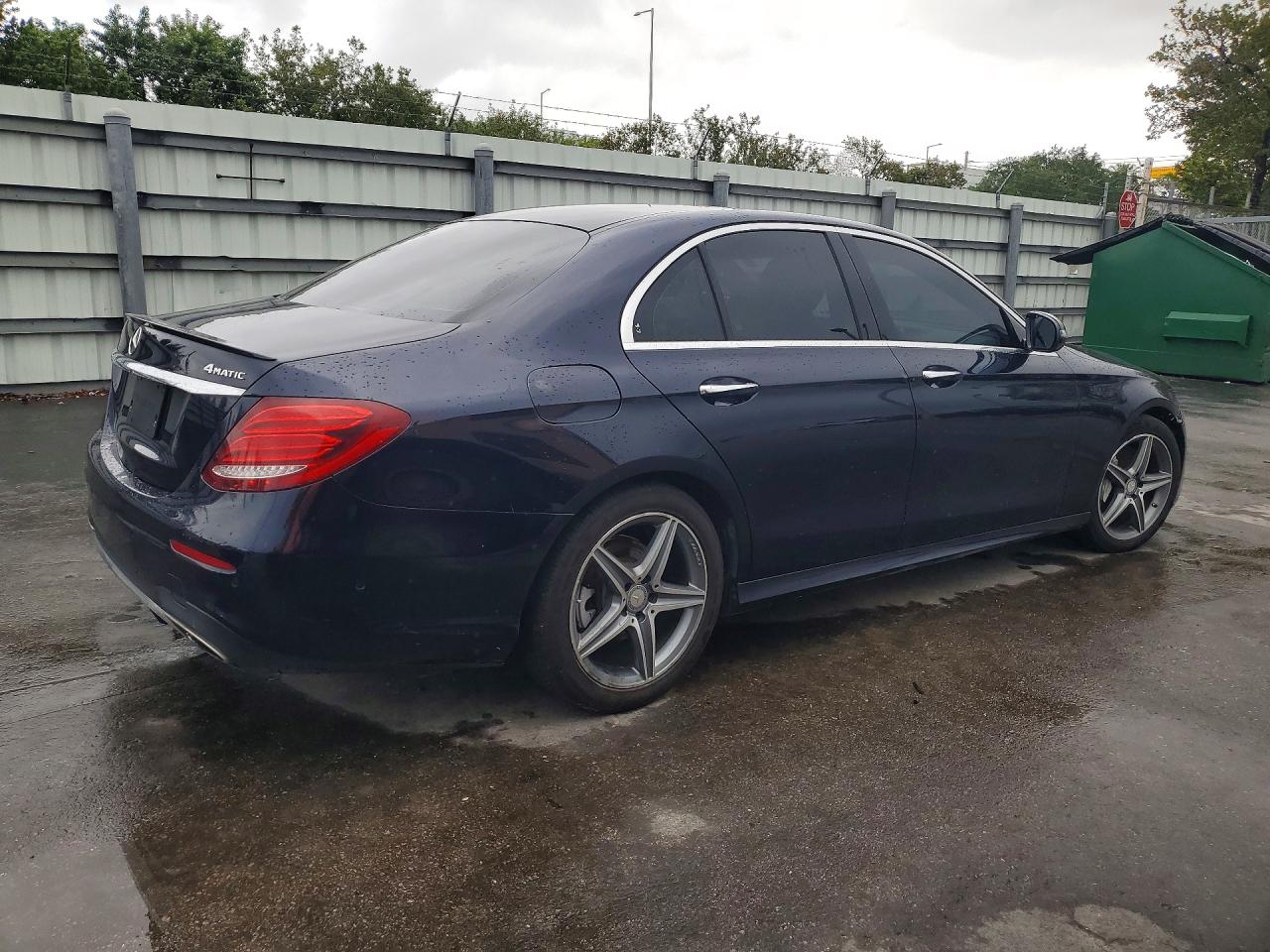 Mercedes-Benz E-Class 300 4matic