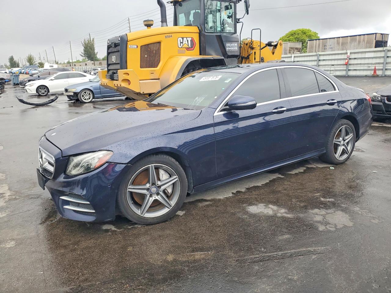 Salvage Mercedes-Benz E-Class Image