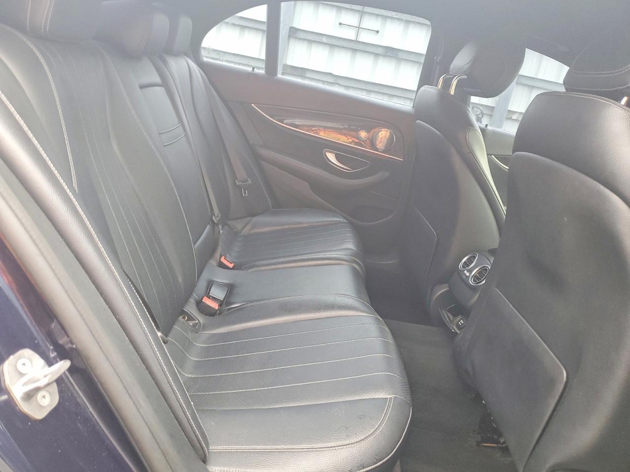 Mercedes-Benz E-Class 300 4matic