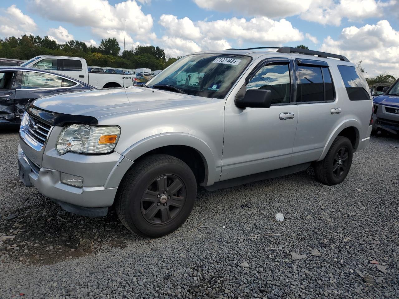 Salvage Ford Explorer Image