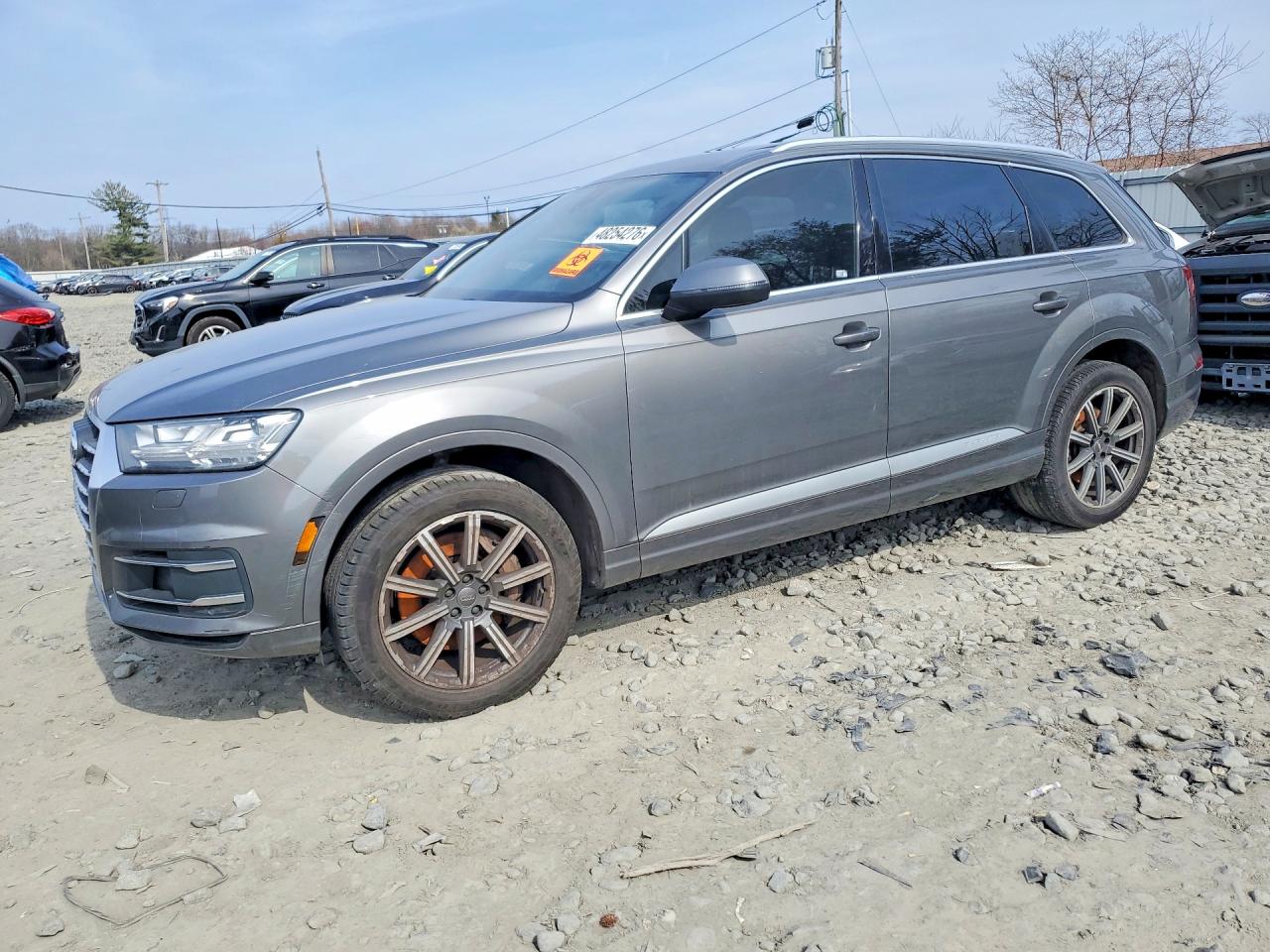 Salvage Audi Q7 Image