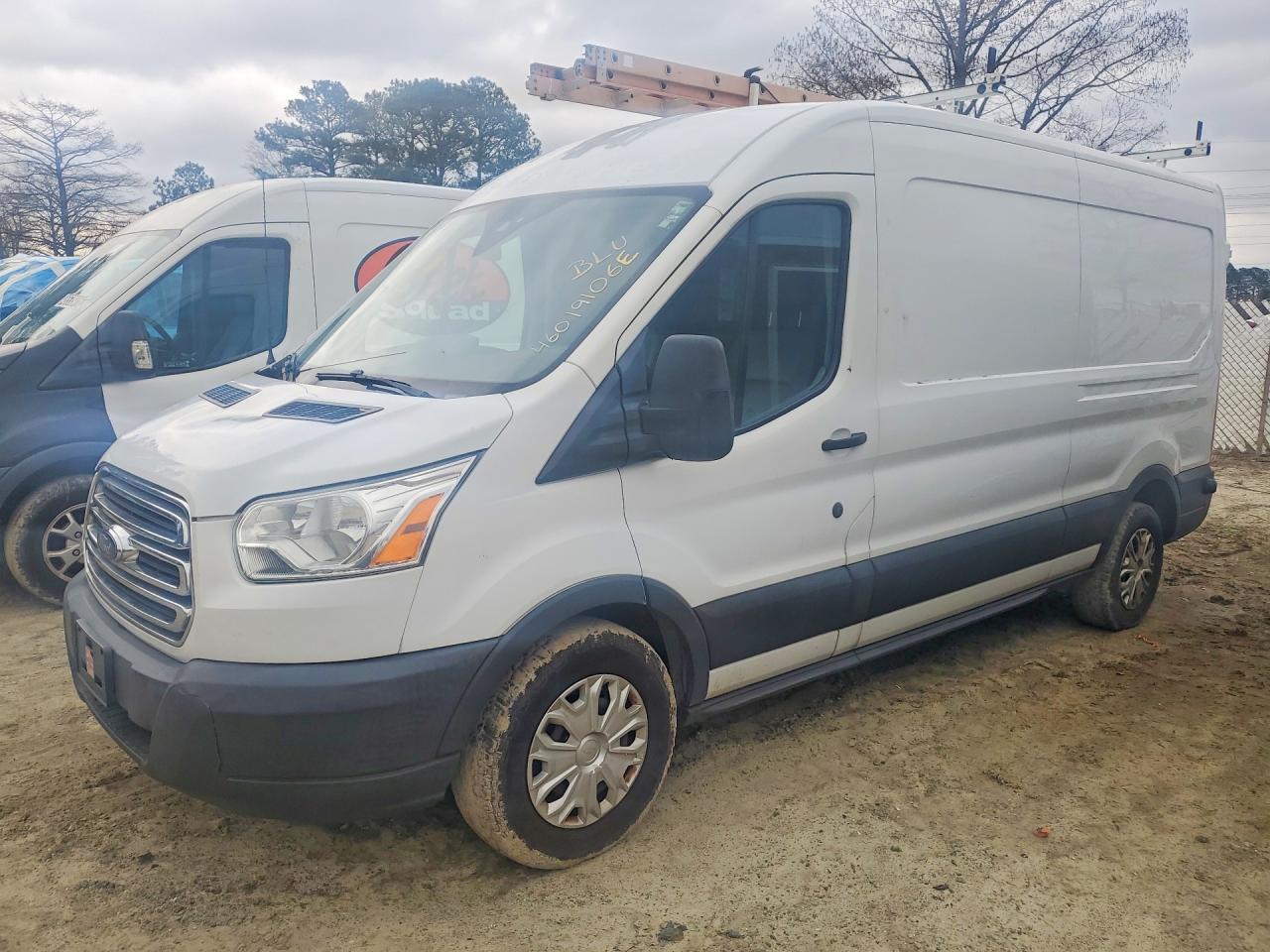 Salvage Ford Transit Image