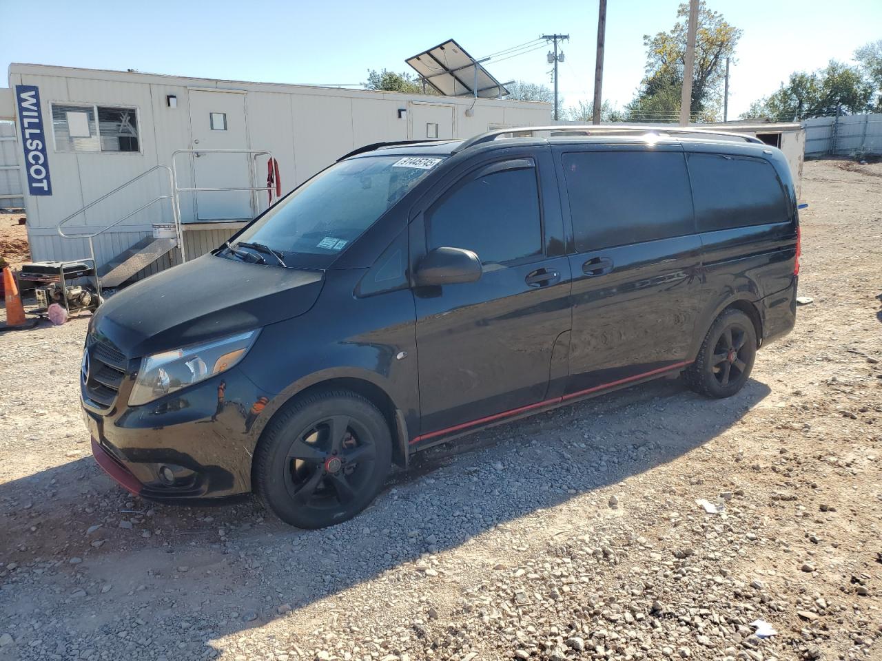 Salvage Mercedes-Benz Metris Image