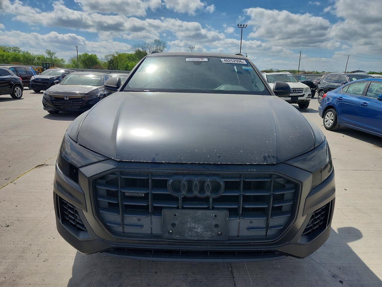 Audi Q8 Premium