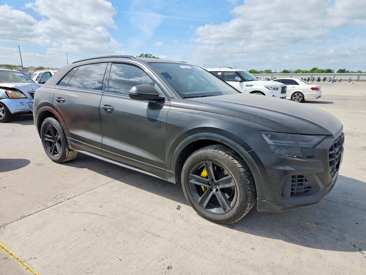 Audi Q8 Premium