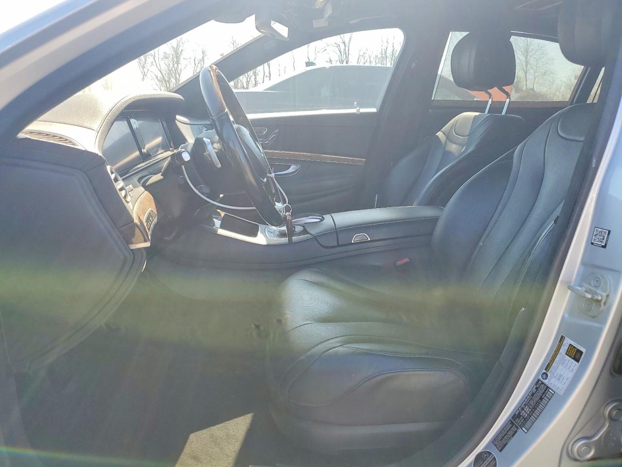 Mercedes-Benz S-Class 550 4matic