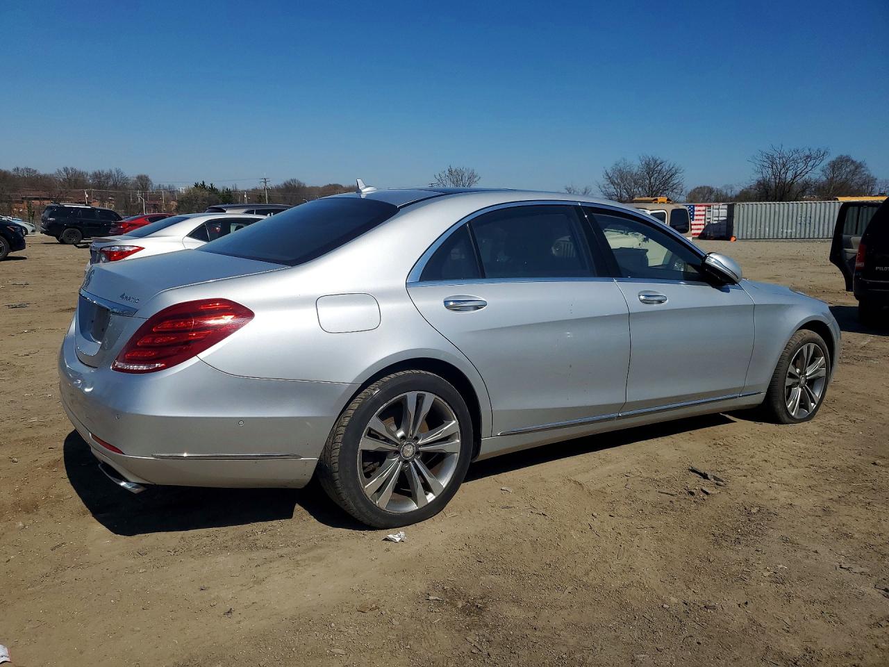 Mercedes-Benz S-Class 550 4matic
