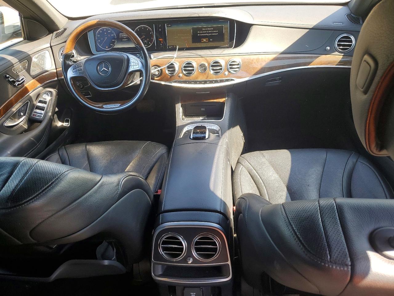 Mercedes-Benz S-Class 550 4matic