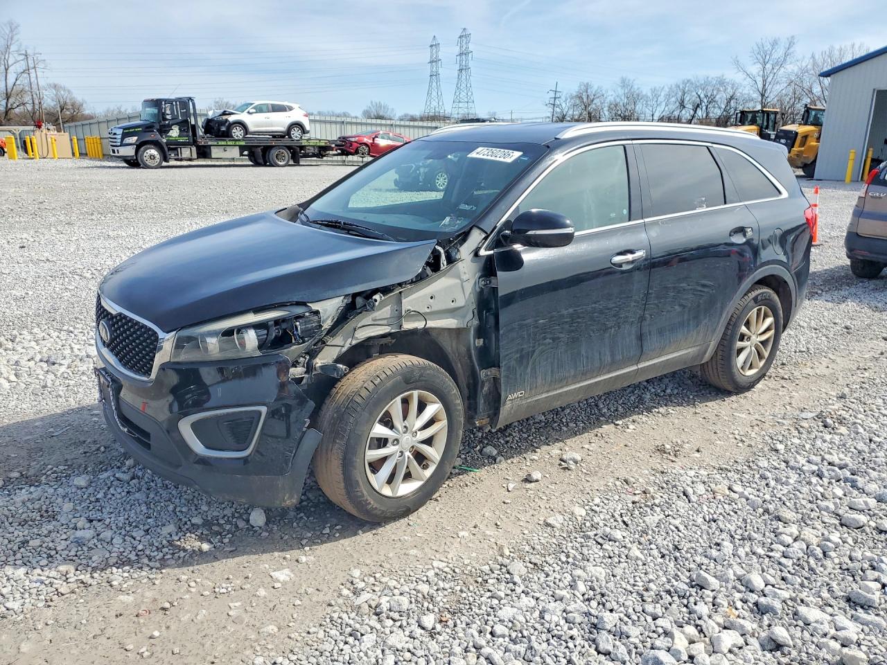 Salvage Kia Sorento Image