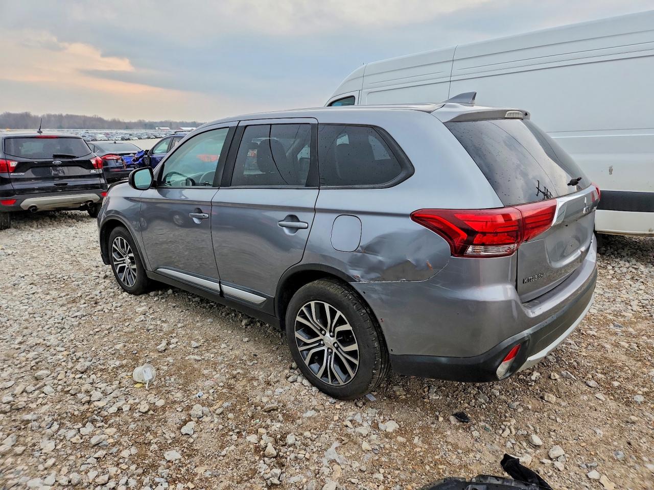 Mitsubishi Outlander Es