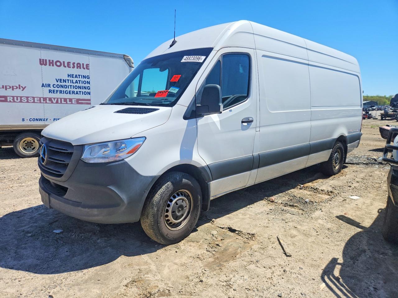 Salvage Mercedes-Benz Sprinter Image