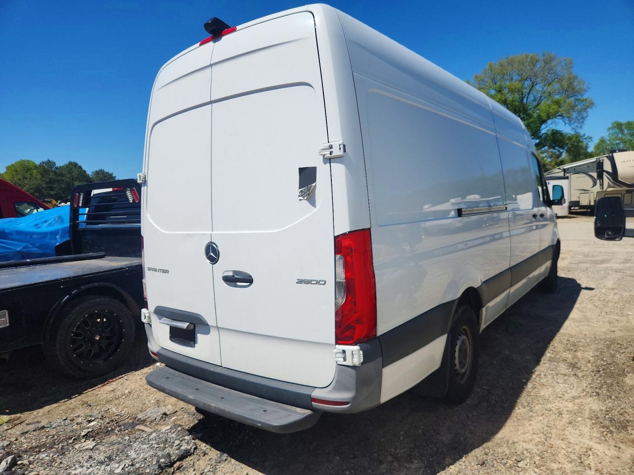 Mercedes-Benz Sprinter 2500