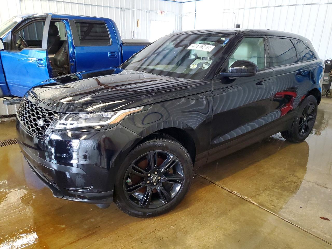 Salvage Land Rover Range Rover Image