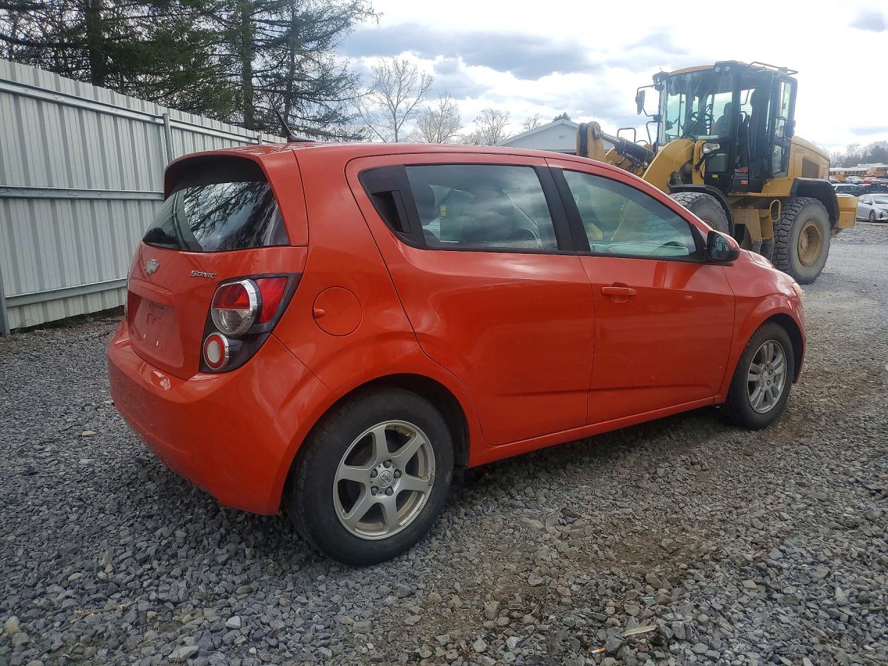 Chevrolet Sonic Ls