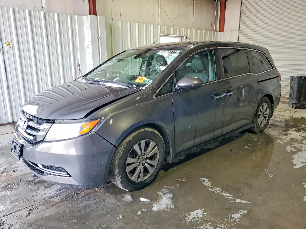 Salvage Honda Odyssey Image