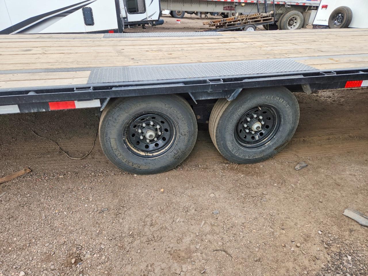 Pj Gooseneck Flatbed