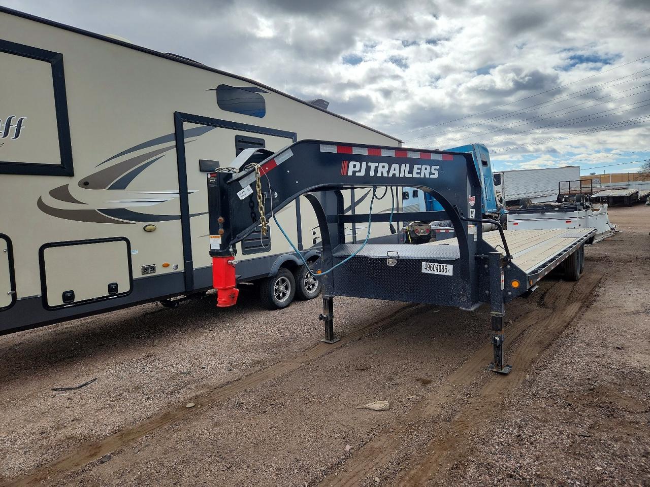 Pj Gooseneck Flatbed