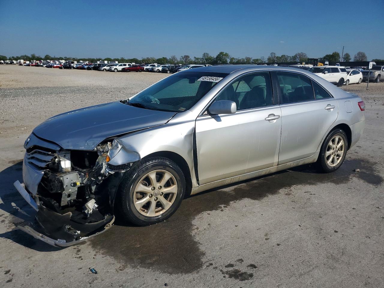 Salvage Toyota Camry Image