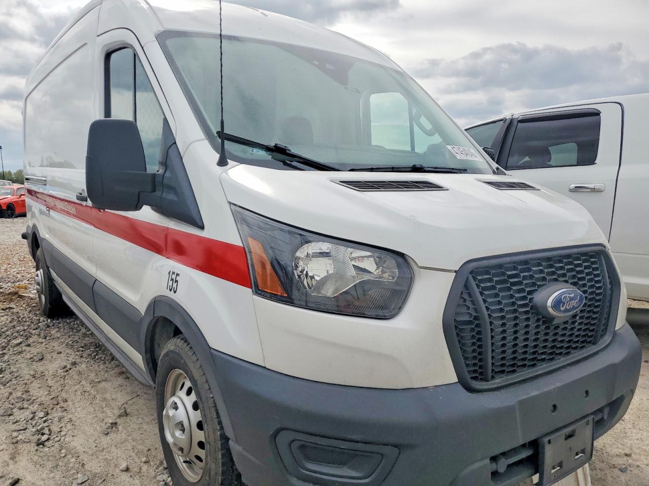 Salvage Ford Transit Image