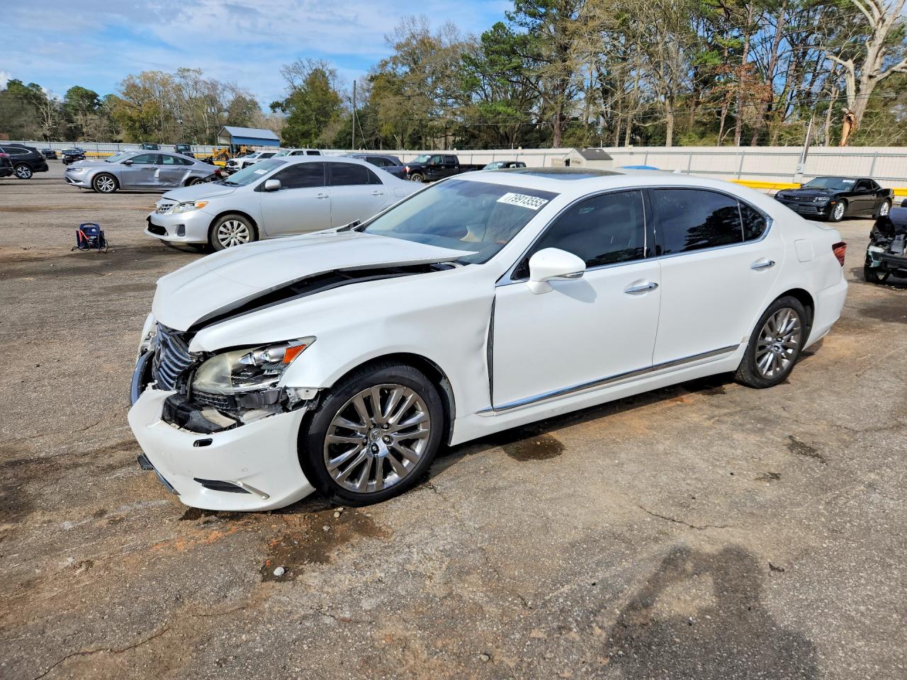 Salvage Lexus LS Image