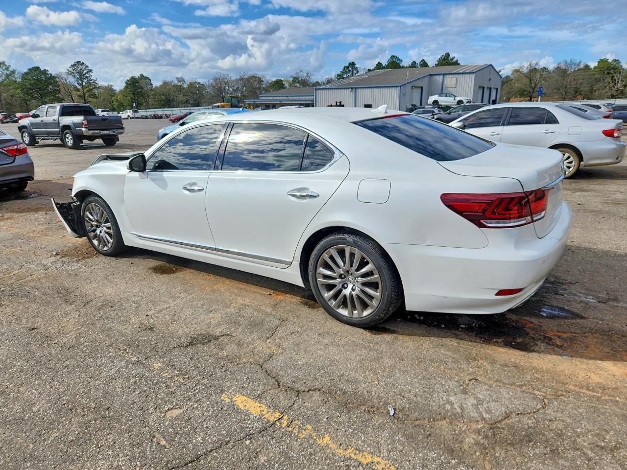 Lexus LS L