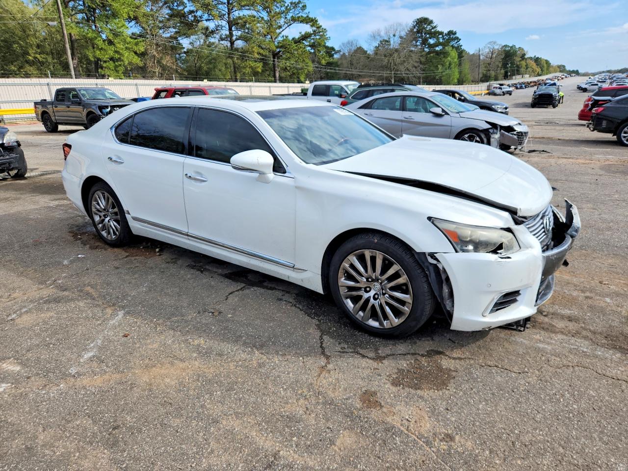 Lexus LS L