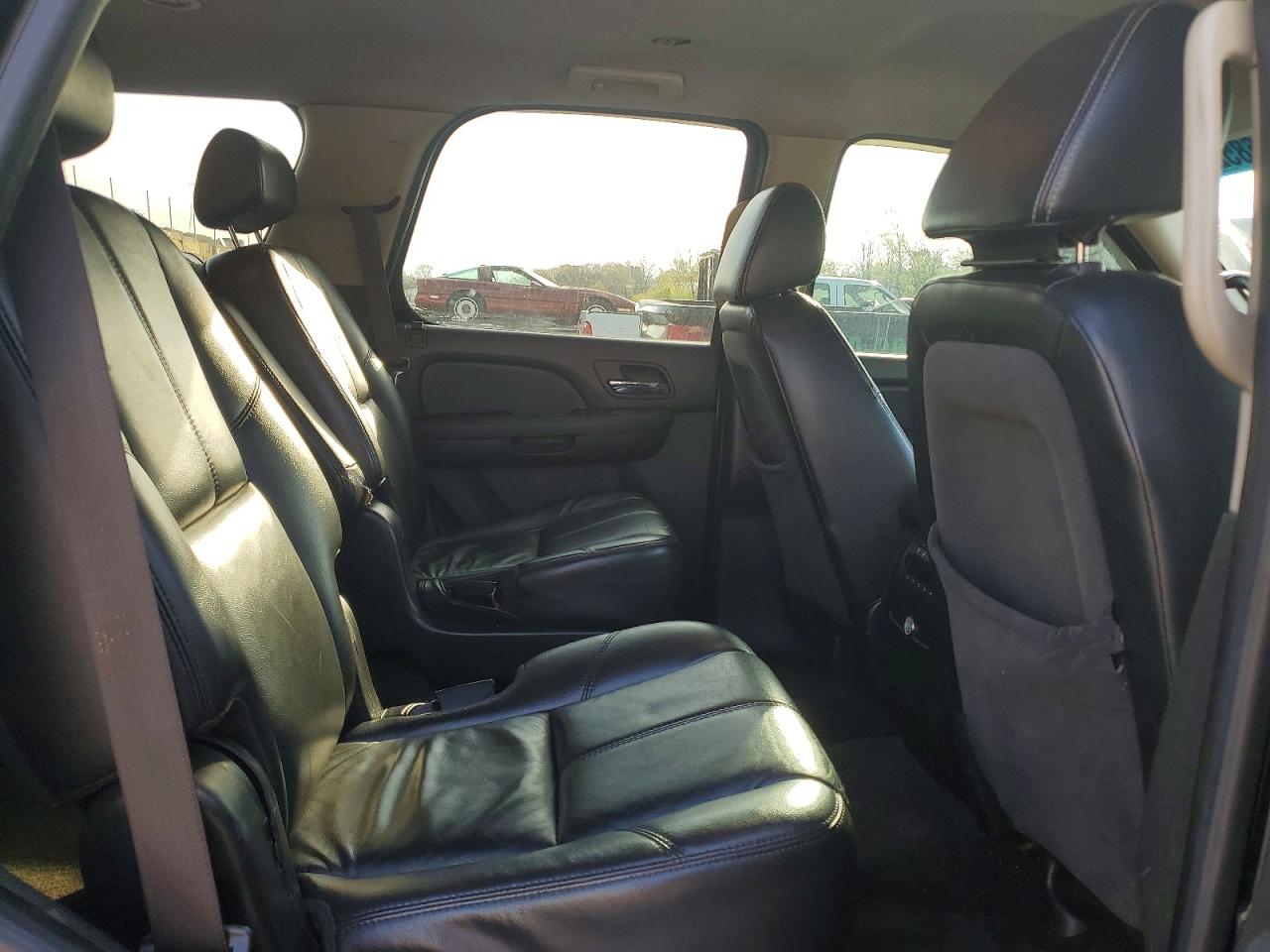 Chevrolet Tahoe C1500